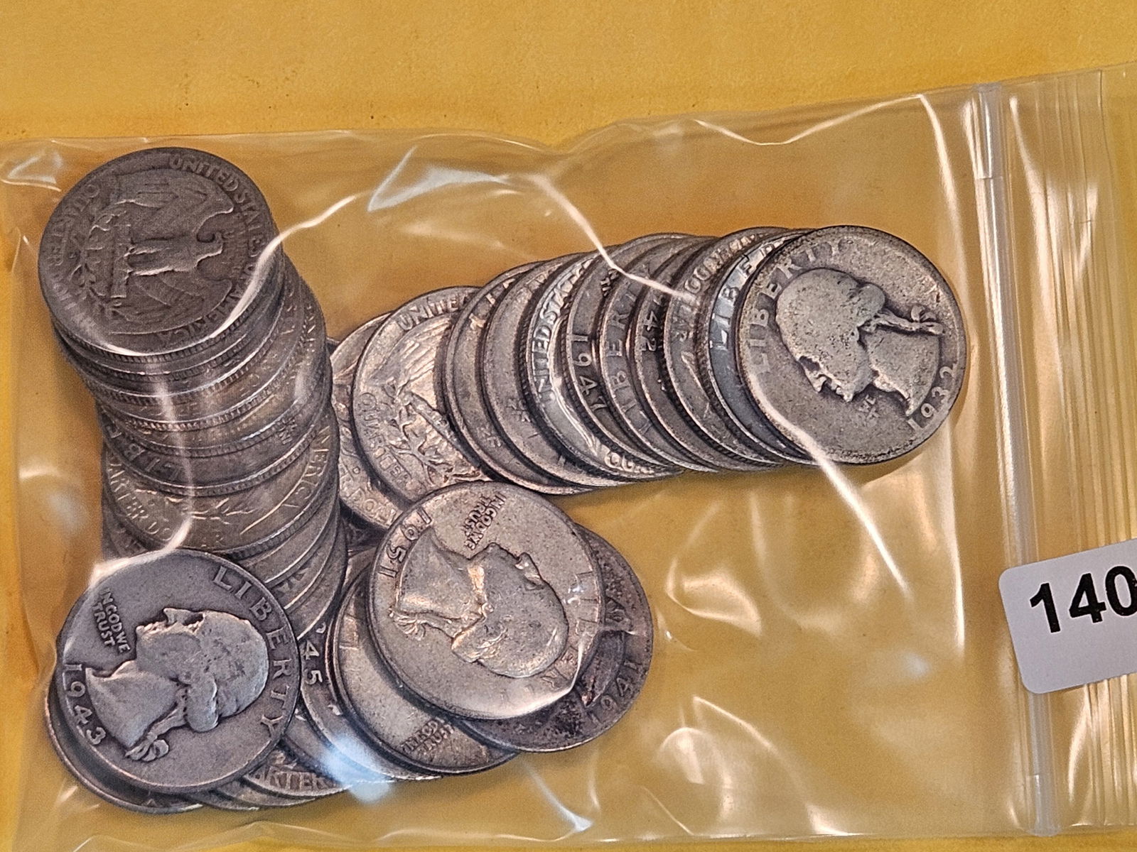 Thirty-two mixed silver Quarters (1 of 1)