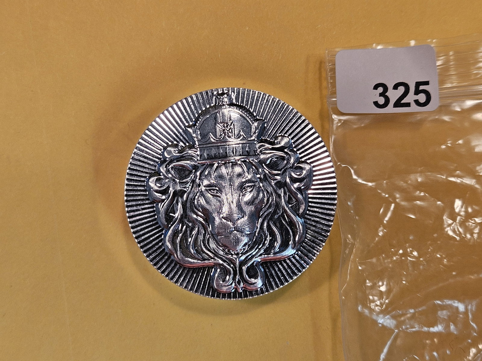 FIVE Troy ounce .999 fine silver Round (1 of 3)