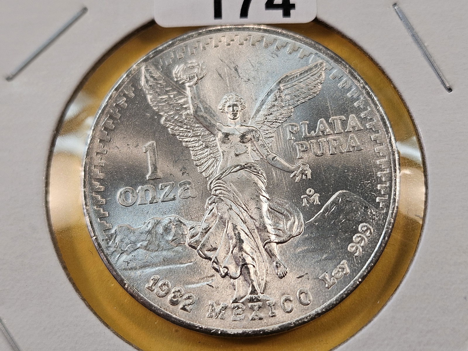 GEM Brilliant Uncirculated 1982 Mexico Silver Onza (1 of 4)