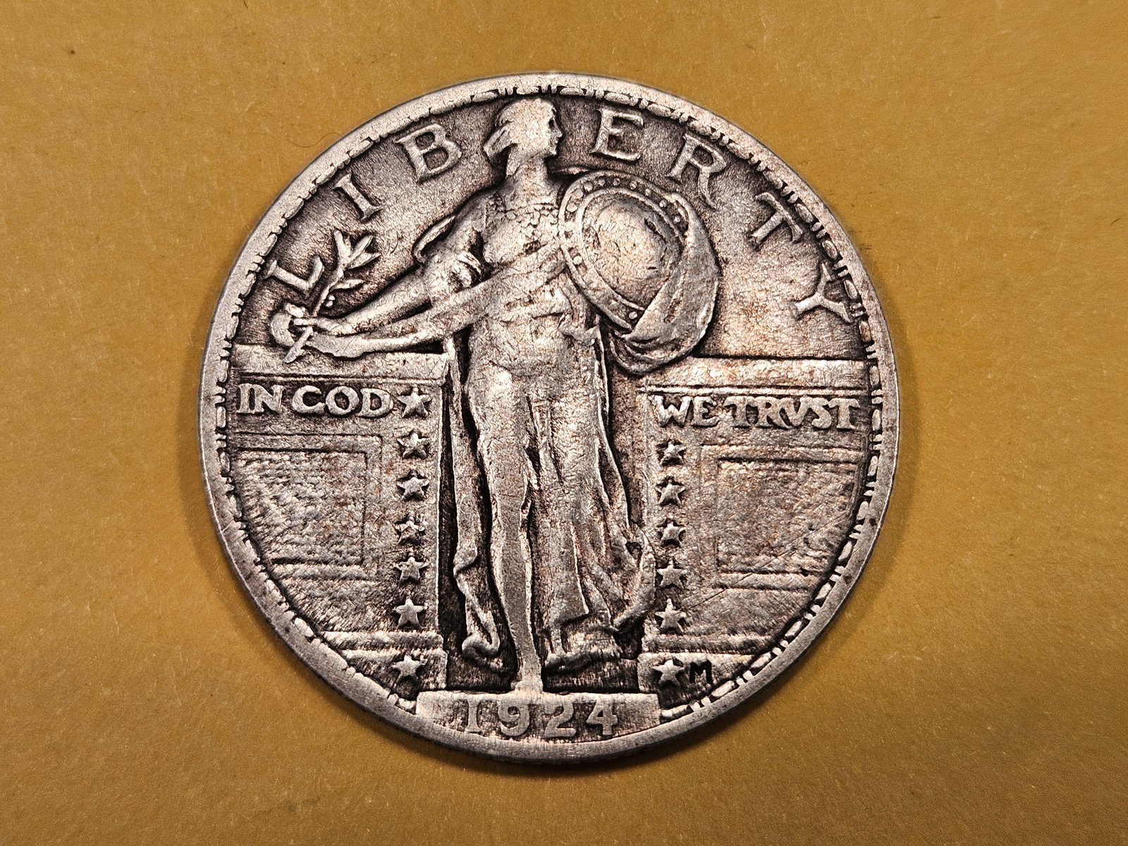 1924 Standing Liberty Quarter in Very Fine Plus (1 of 3)