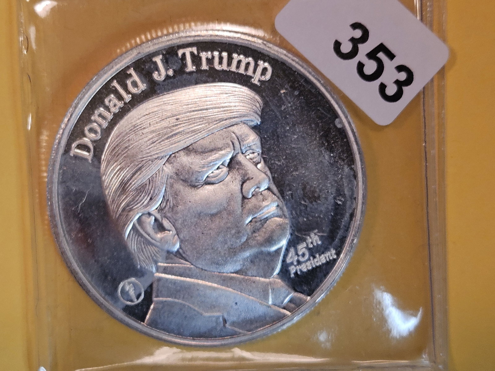 One Troy ounce .999 fine silver proof art round: Trump