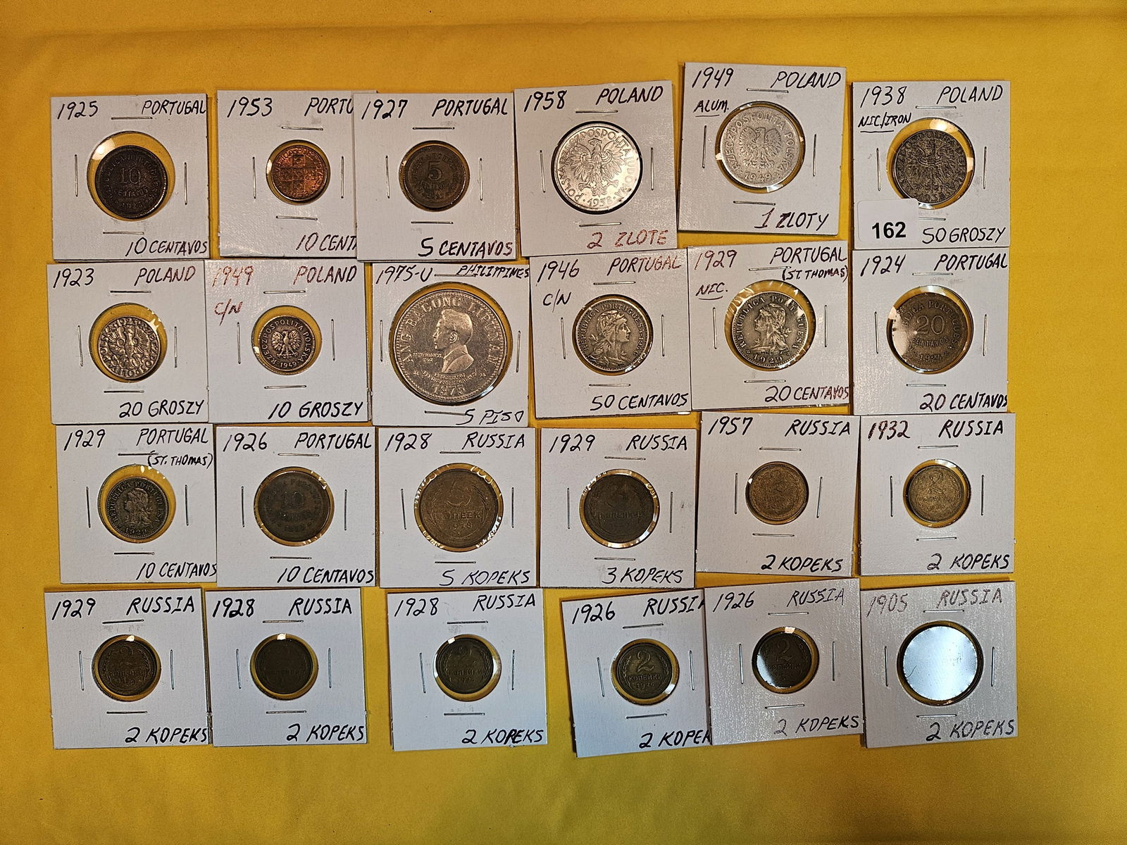 Twenty-four nice mixed World coins (1 of 7)