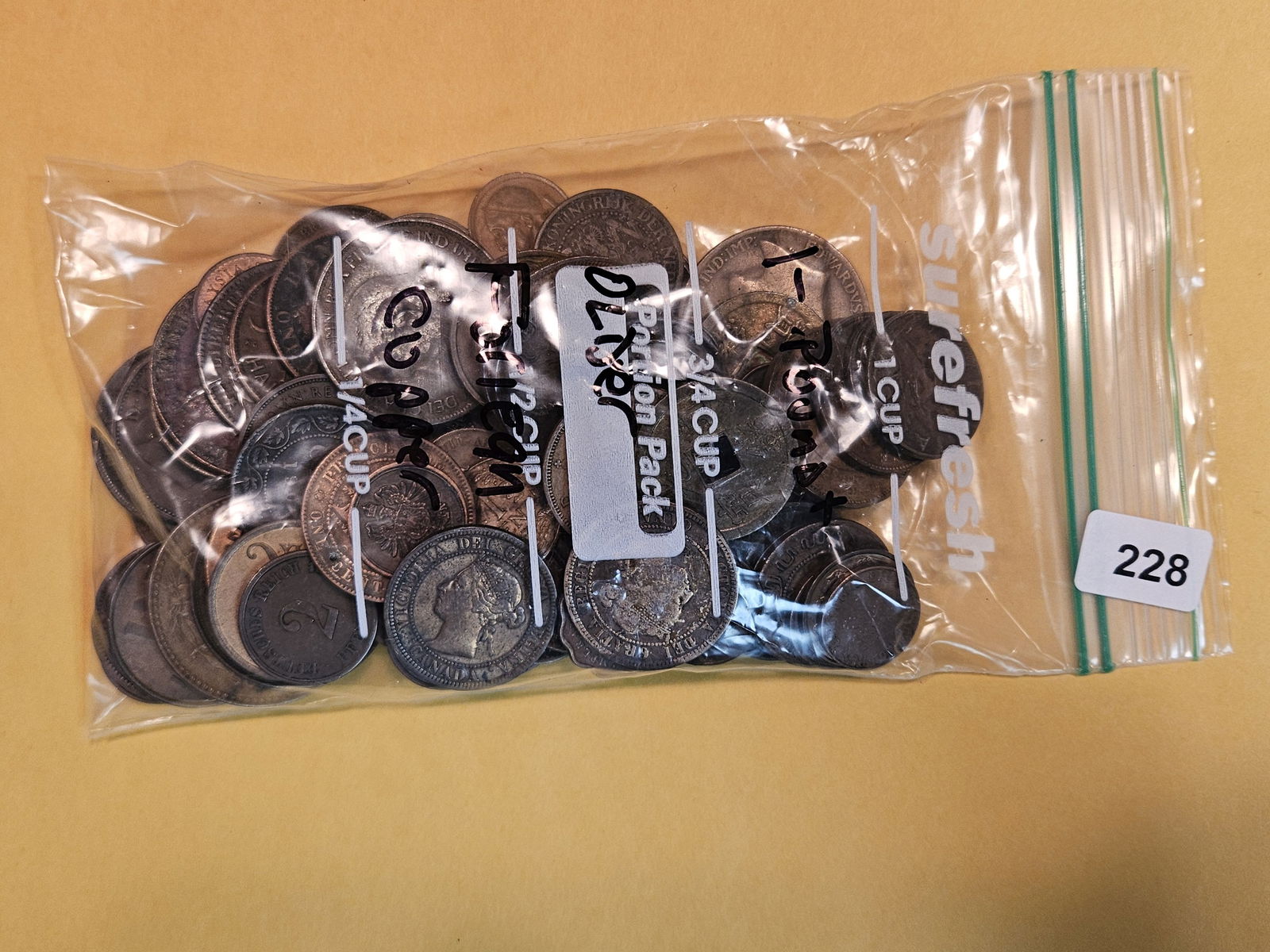 ONE Pound of mixed, world, older, Copper coins (1 of 2)