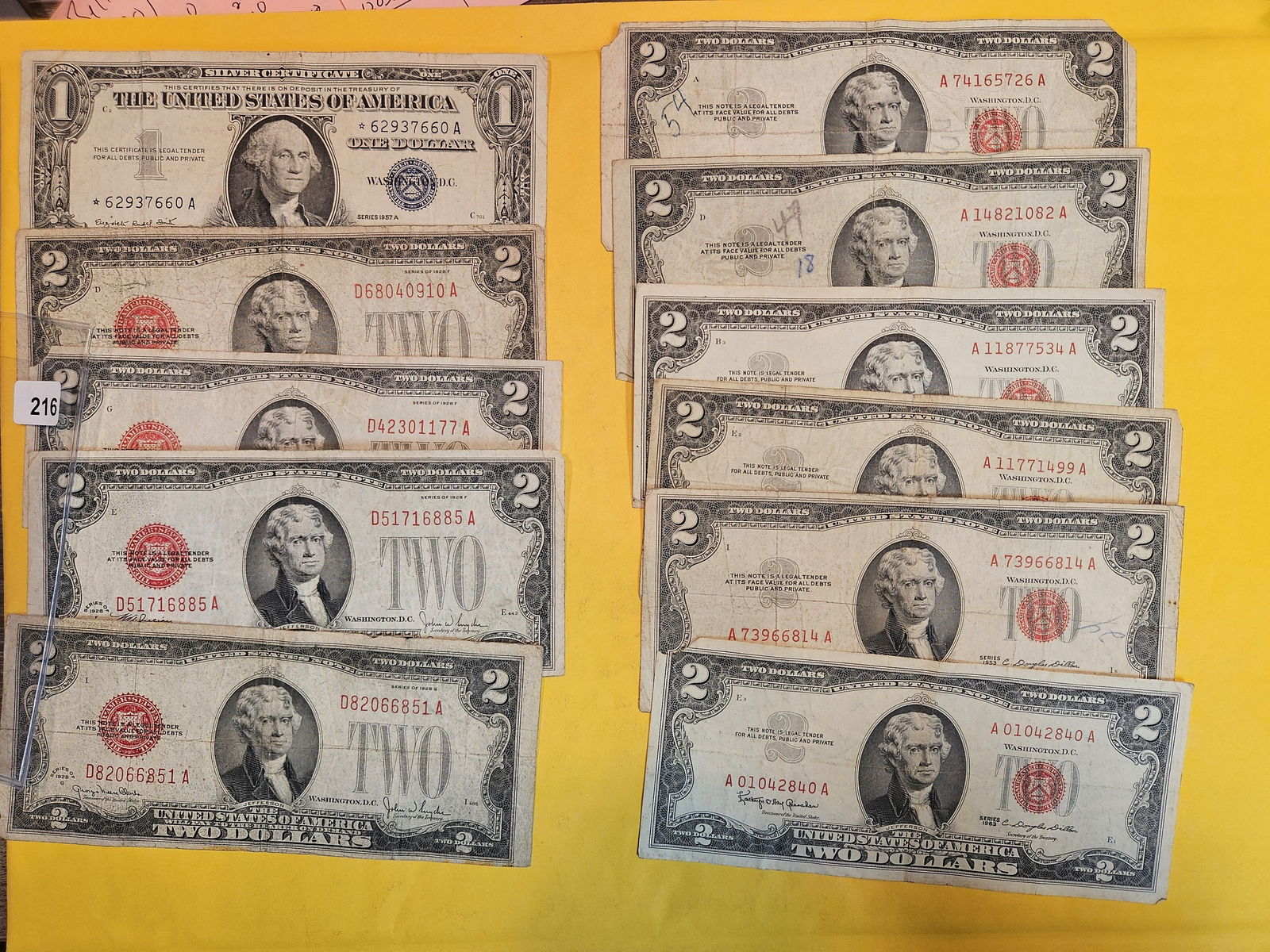 Eleven mixed pieces of US Currency (1 of 1)