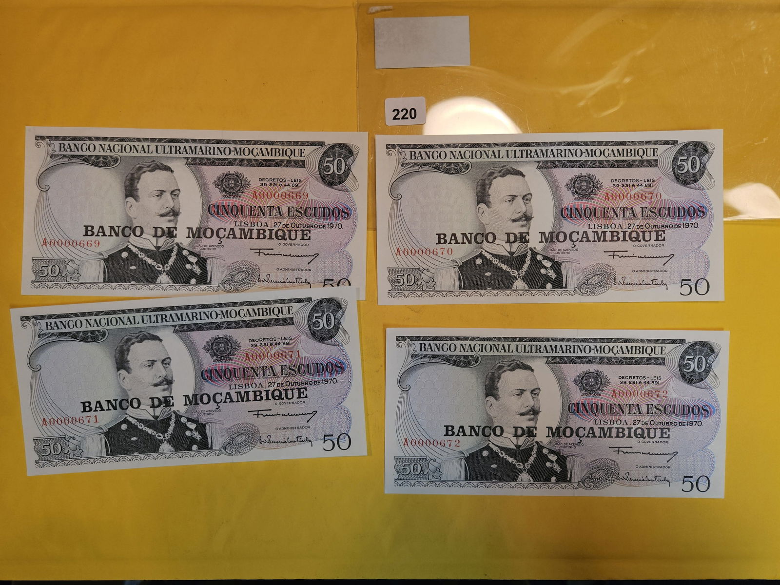 FOUR Crisp Uncirculated Consecutive notes from Mozambique (1 of 2)