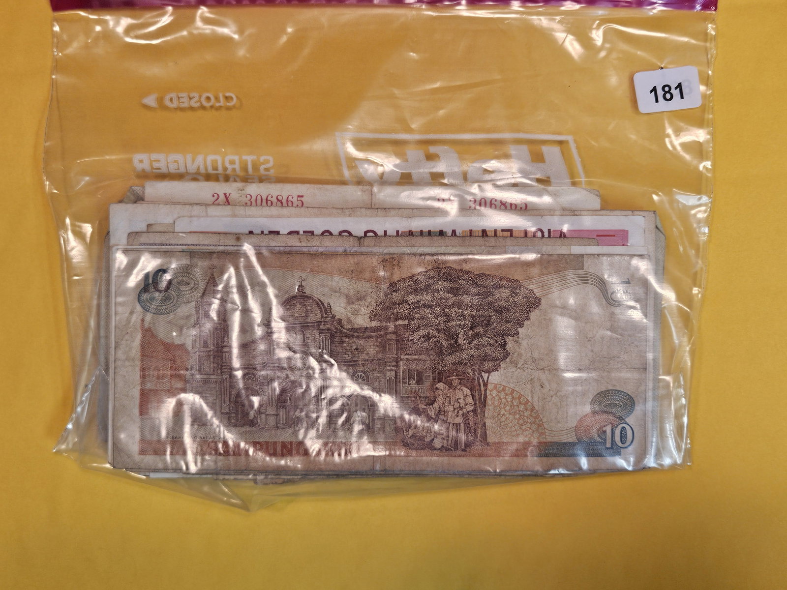 Fifty mixed pieces of World Currency (1 of 2)