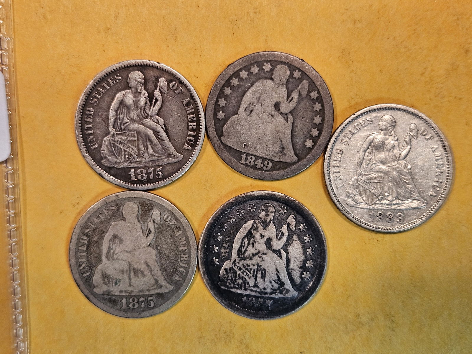 Five mixed Seated Liberty silver Dimes (1 of 4)