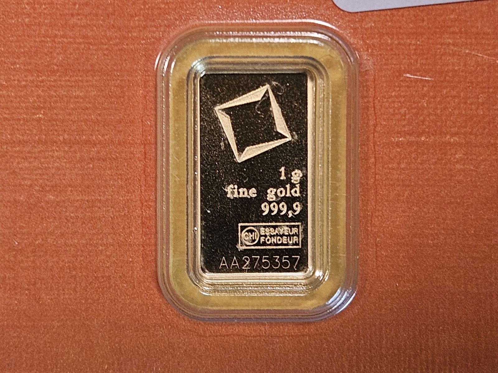 GOLD! Valcambi Suisse One Gram .9999 fine gold bar: In original assay certificate holder