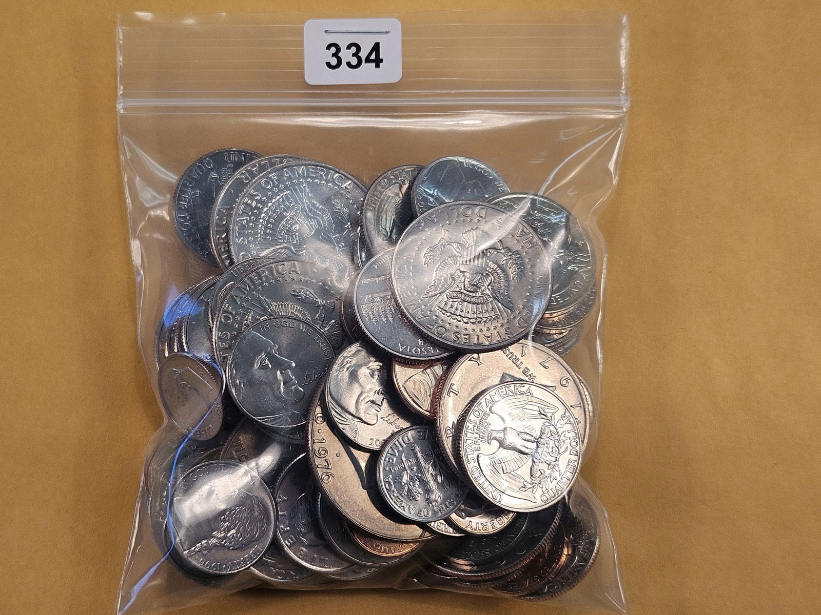 One Pound of Mixed Brilliant Uncirculated US Coins (1 of 4)