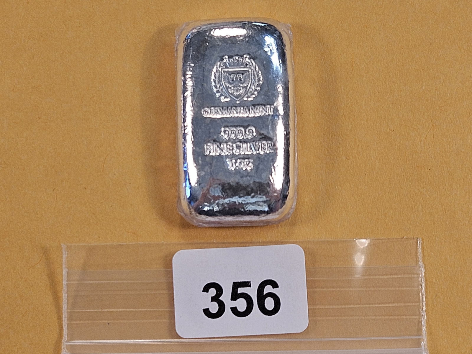 One Troy Ounce .999 Fine Silver Bar (1 of 3)