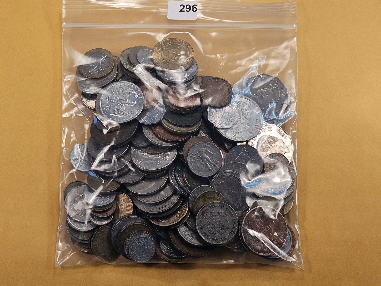 Two Pounds of Mixed Foreign Coins (1 of 5)