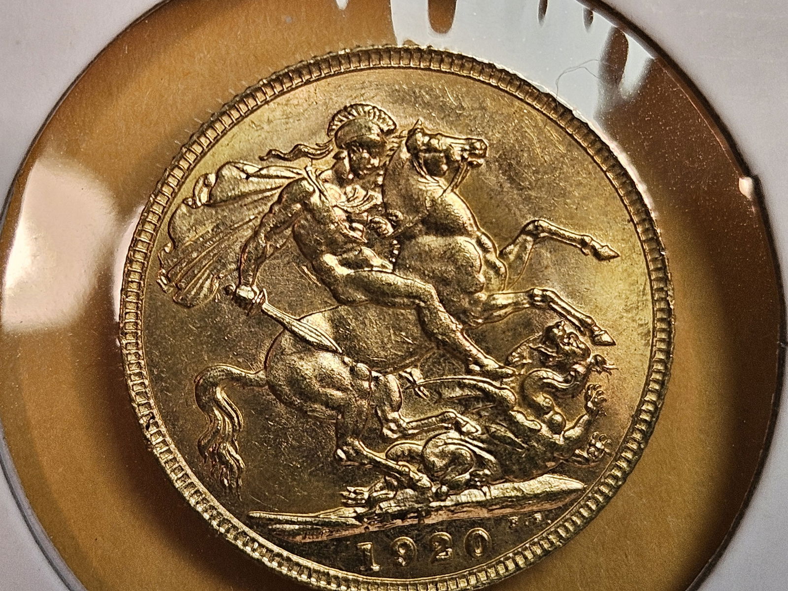 GOLD! Brilliant AU-BU 1920 Australia Gold Sovereign (1 of 3)