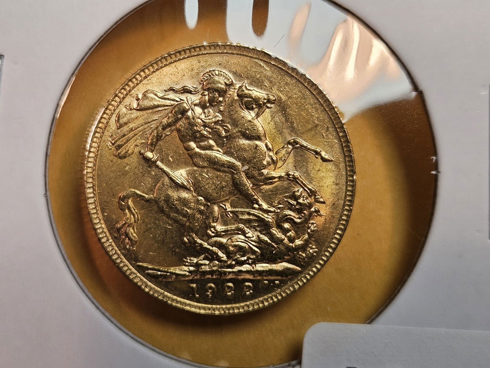GOLD! Brilliant AU-BU 1922 Australia Gold Sovereign (1 of 4)