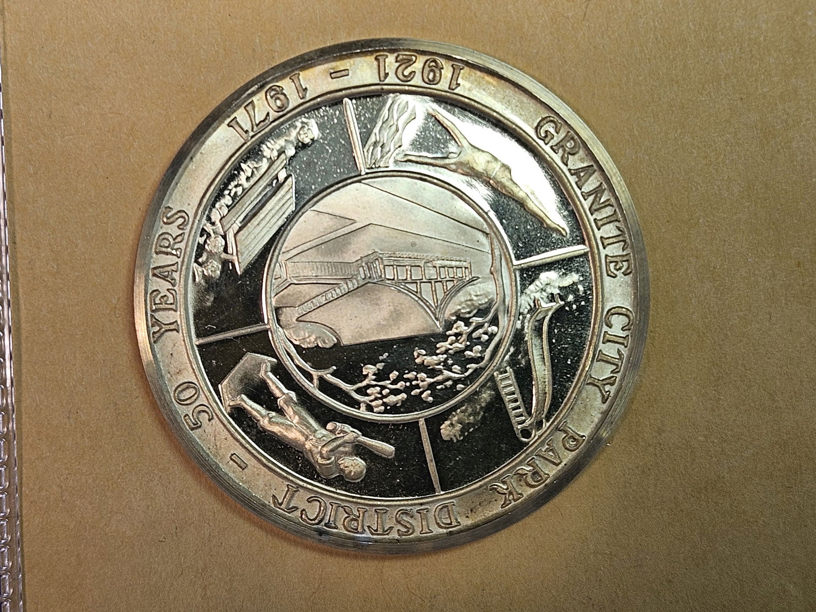 Granite City Illinois .999 fine silver Proof art Round: Weighs .795 Troy ounce 