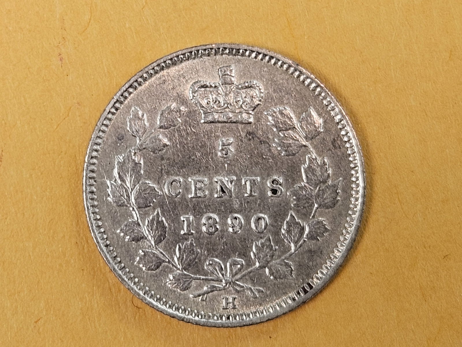 1890-H Canada silver 5 cents in XF plus to About Uncirculated (1 of 5)