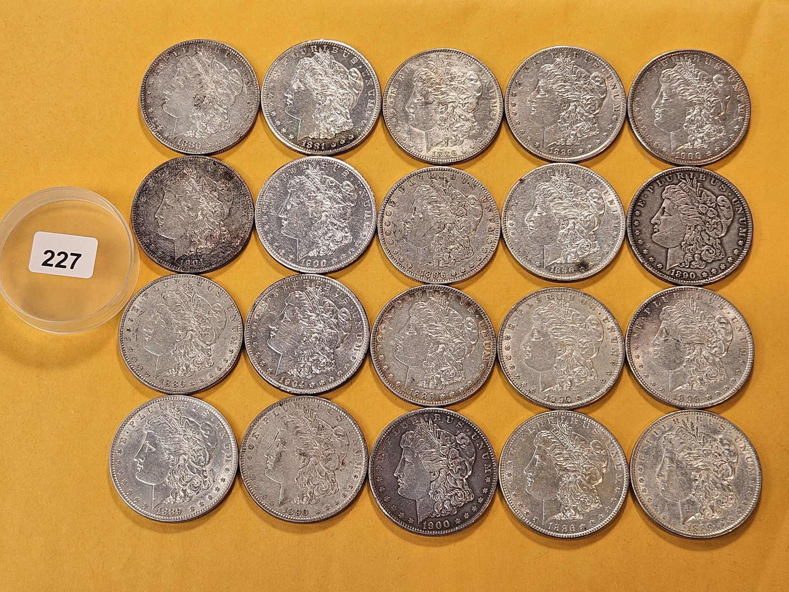 ** FULL ROLL ** Twenty Morgan Silver Dollars (1 of 6)