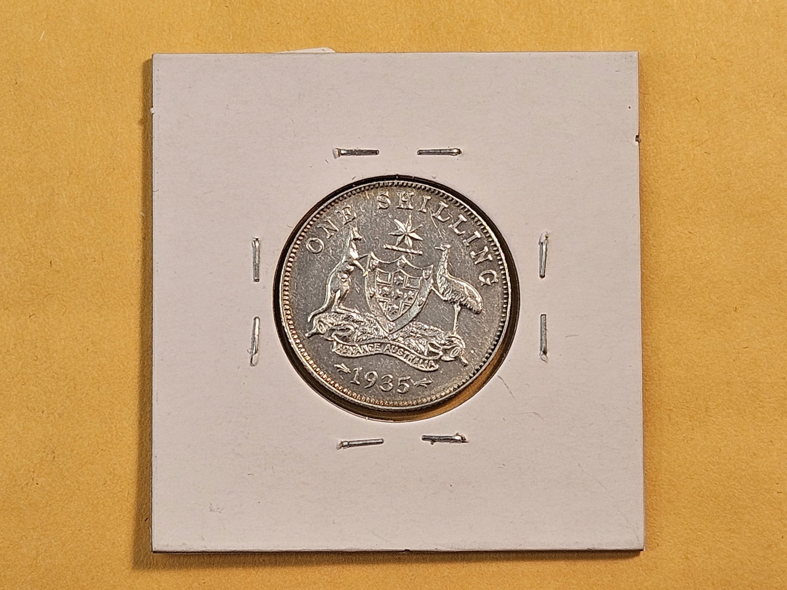 About Uncirculated 1935 Australia Silver Shilling - 3