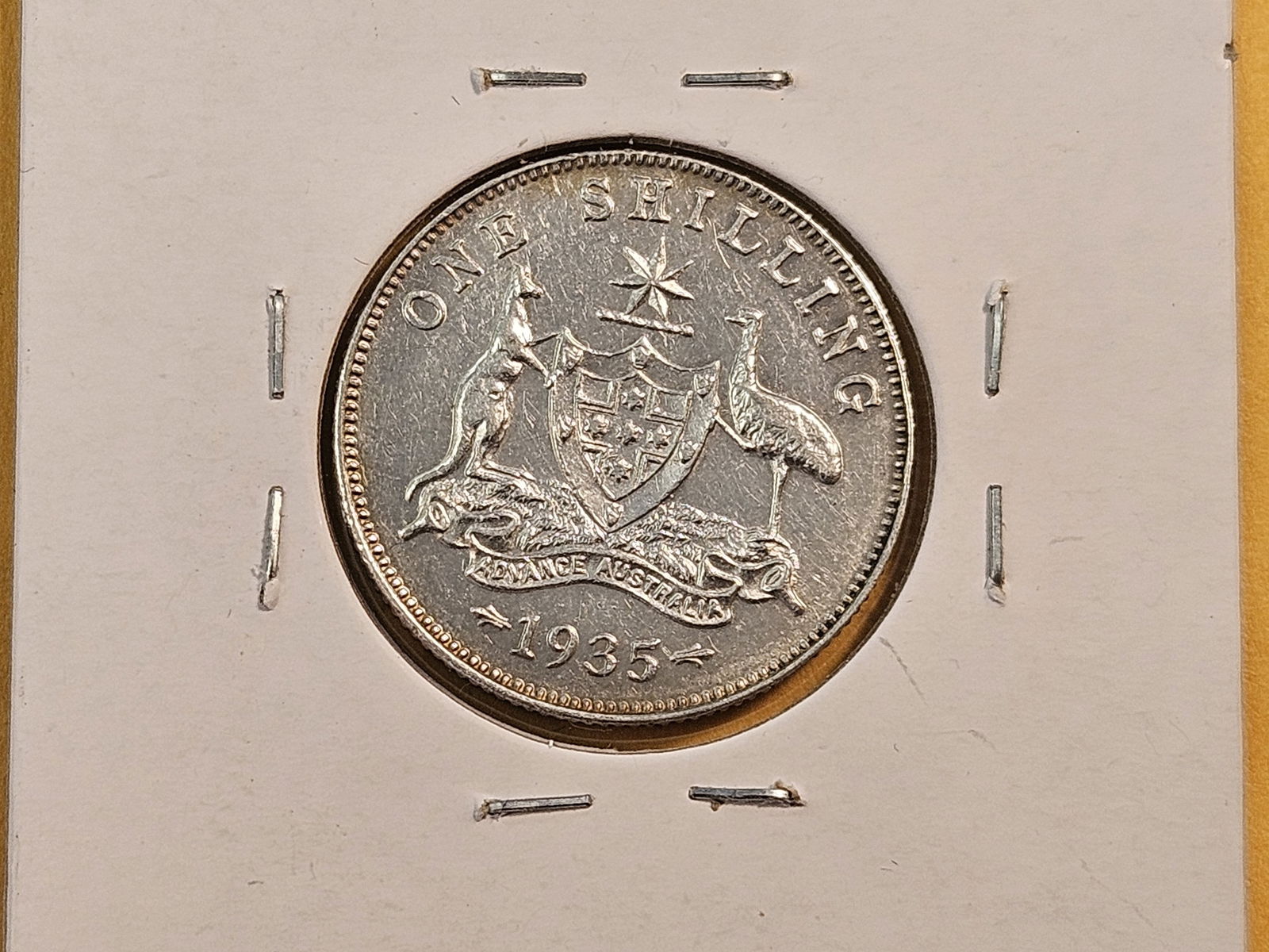 About Uncirculated 1935 Australia Silver Shilling - 4