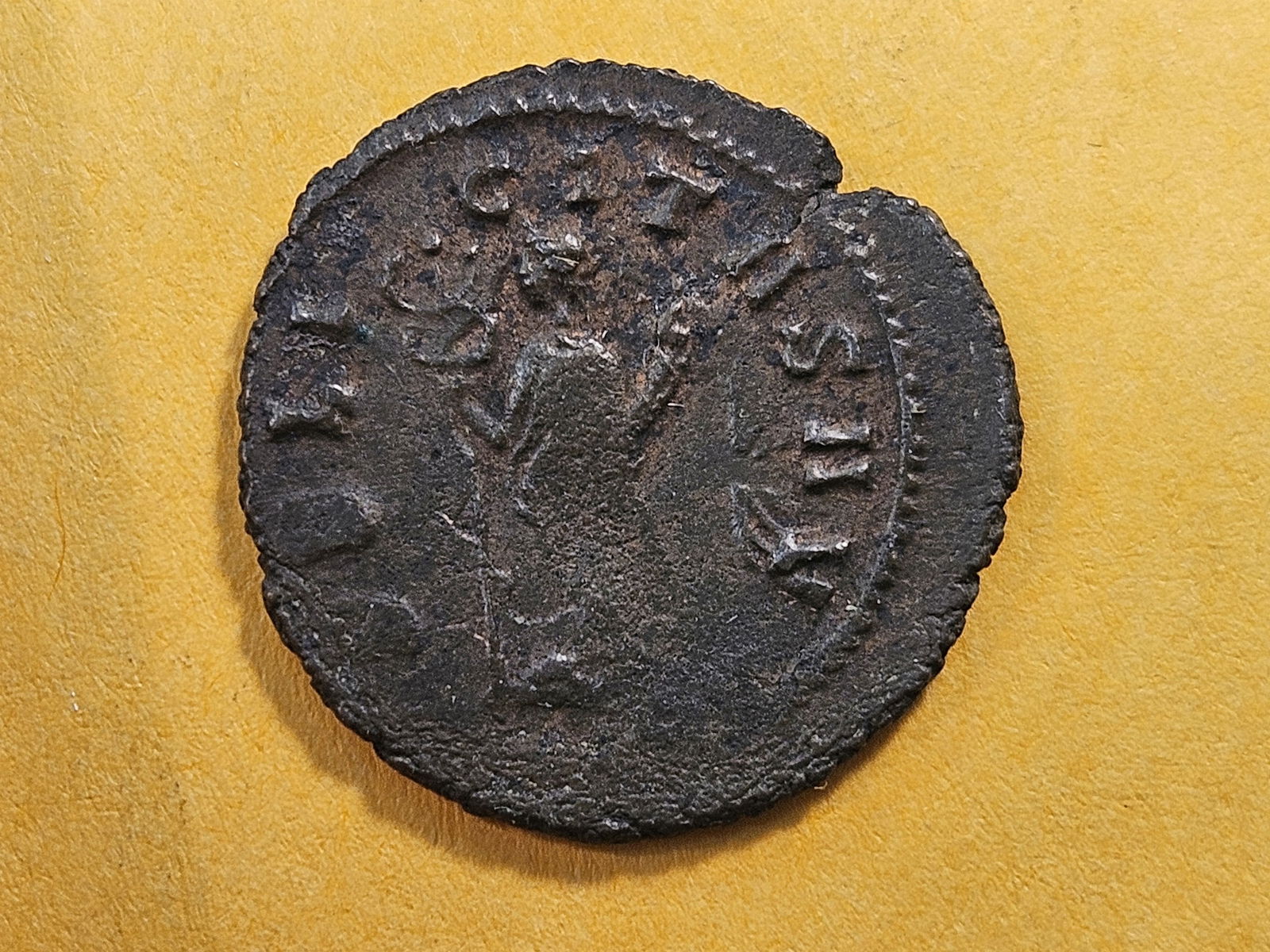 ANCIENT! 268-270 A.D. Roman Empire Coin - 4