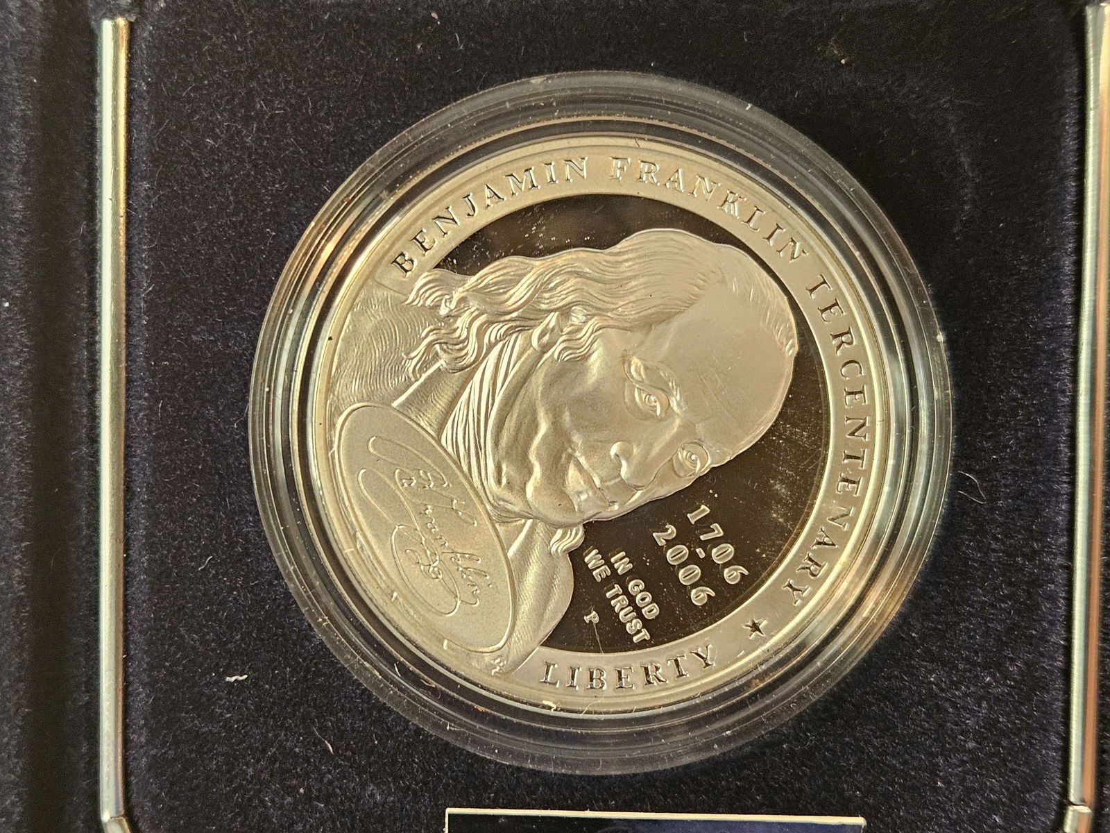 Two US Mint Commemorative Silver Dollars - 3