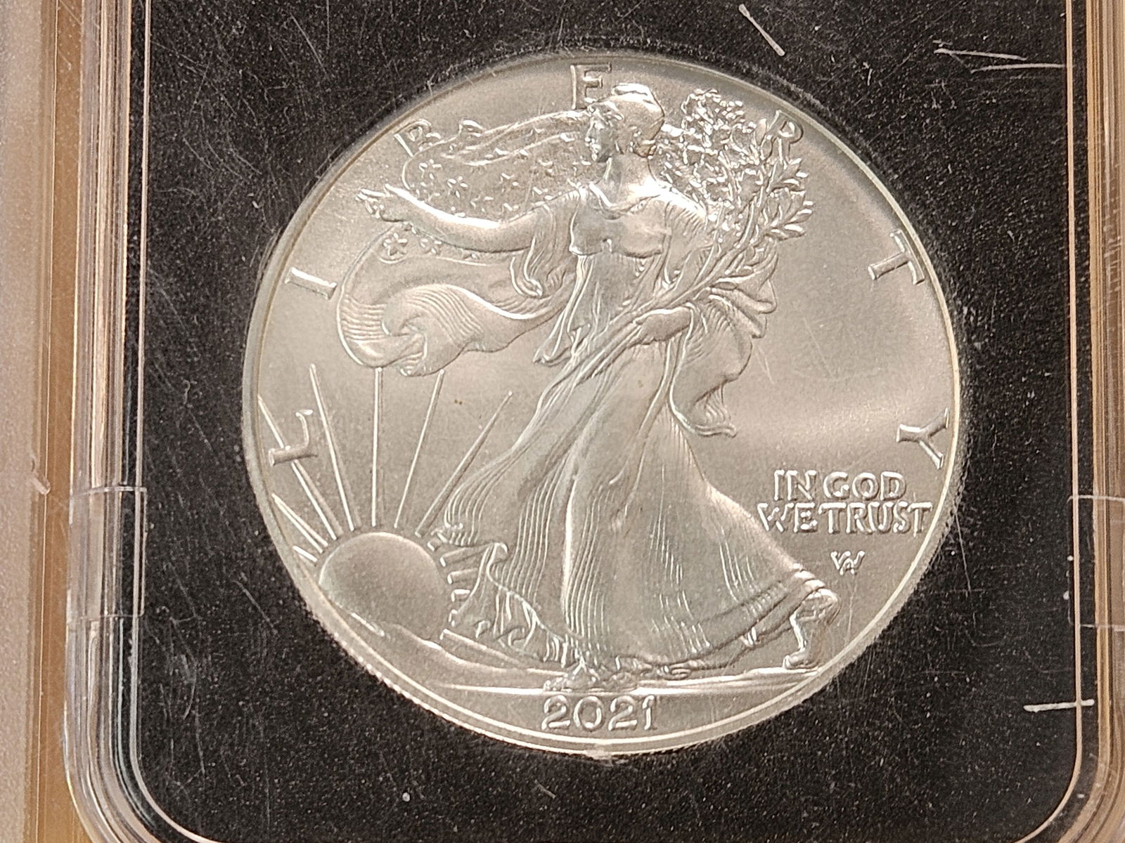 Two Brilliant Uncirculated 2021 American Silver Eagles - 3