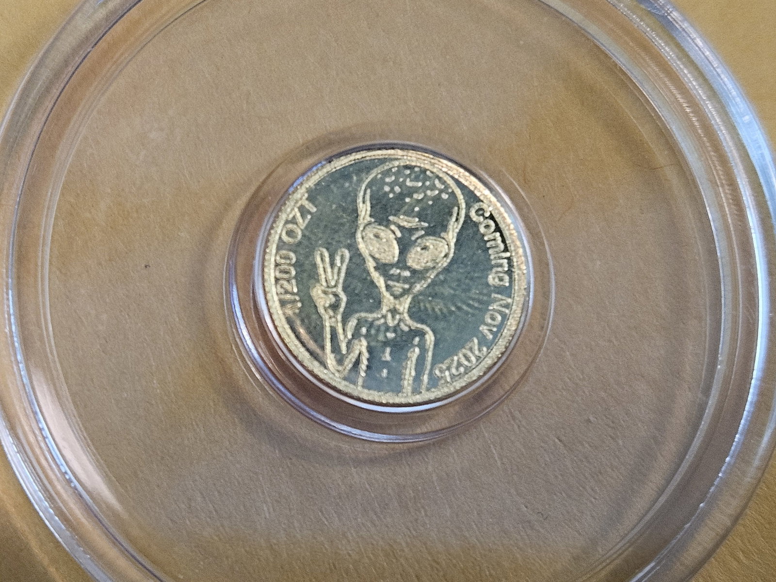 GOLD! ALIEN GOLD! One-two hundredth .9999 fine gold round - 3