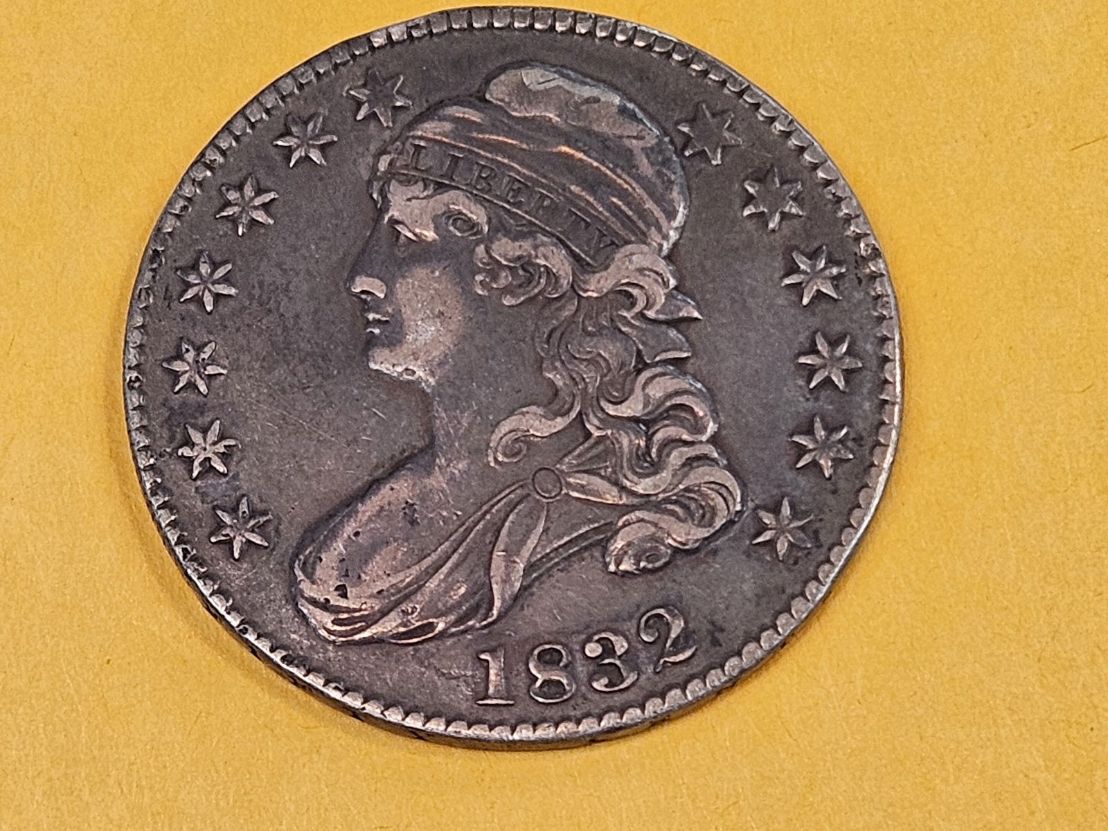 1832 Capped Bust Half Dollar in Extra Fine plus - 3