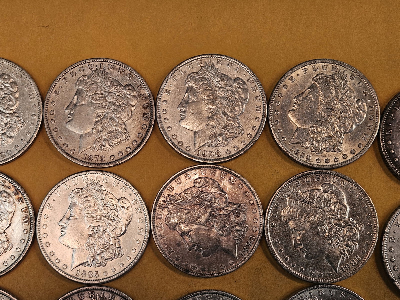 ** FULL ROLL ** Twenty Bright Morgan silver Dollars - 3