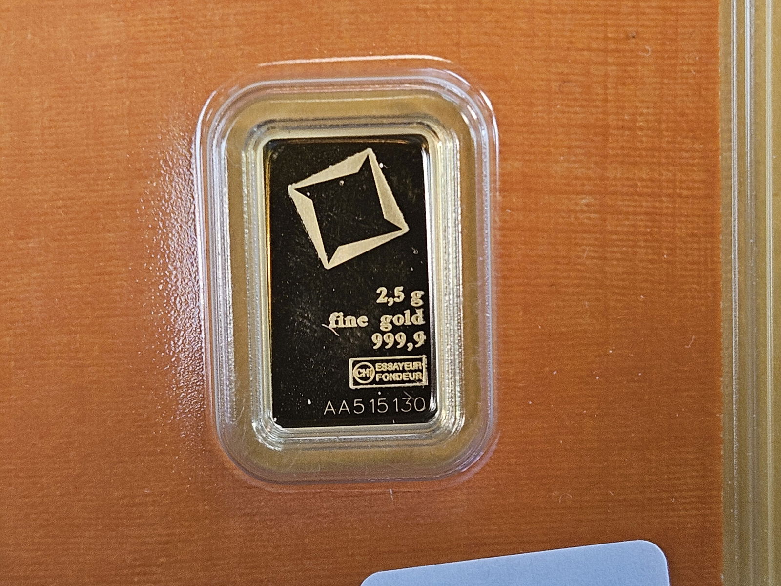 GOLD! VALCAMBI SUISSE 2.5 Gram .9999 fine gold bar: In original assay holder