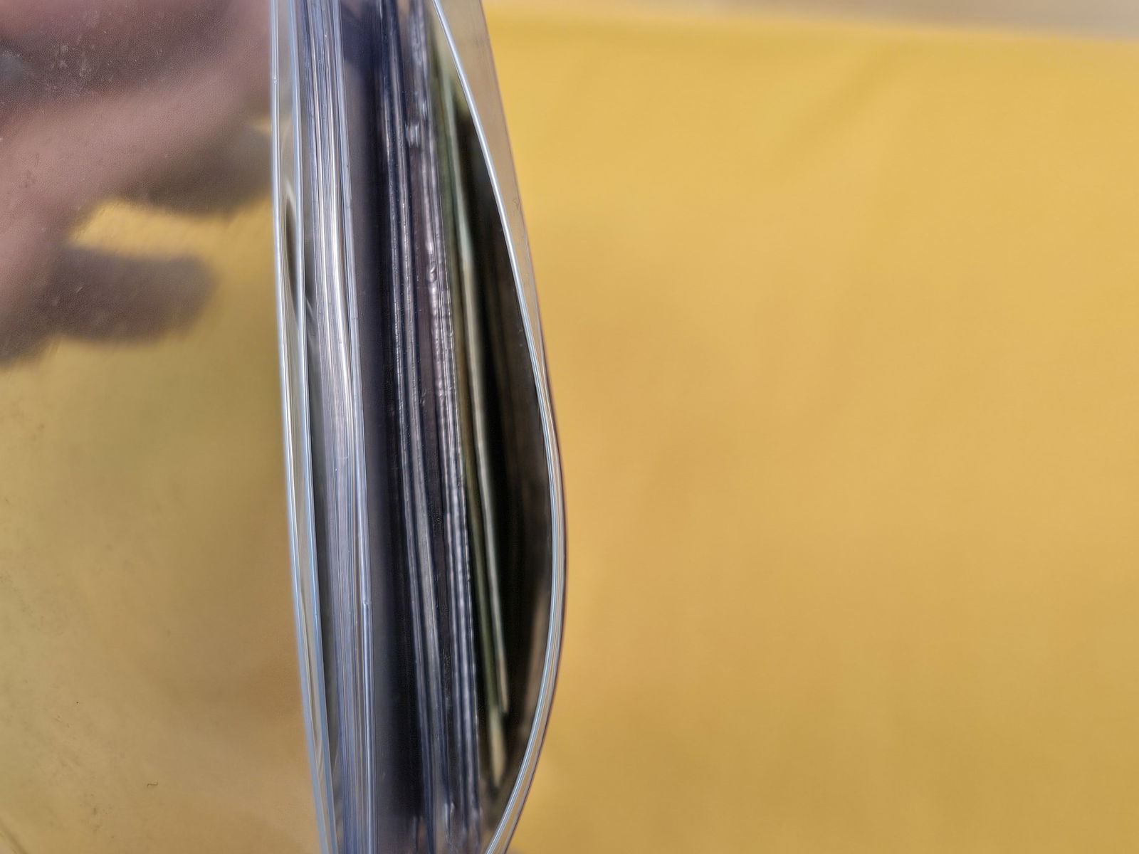 Group of over 20 mixed pieces of World Currency - 3