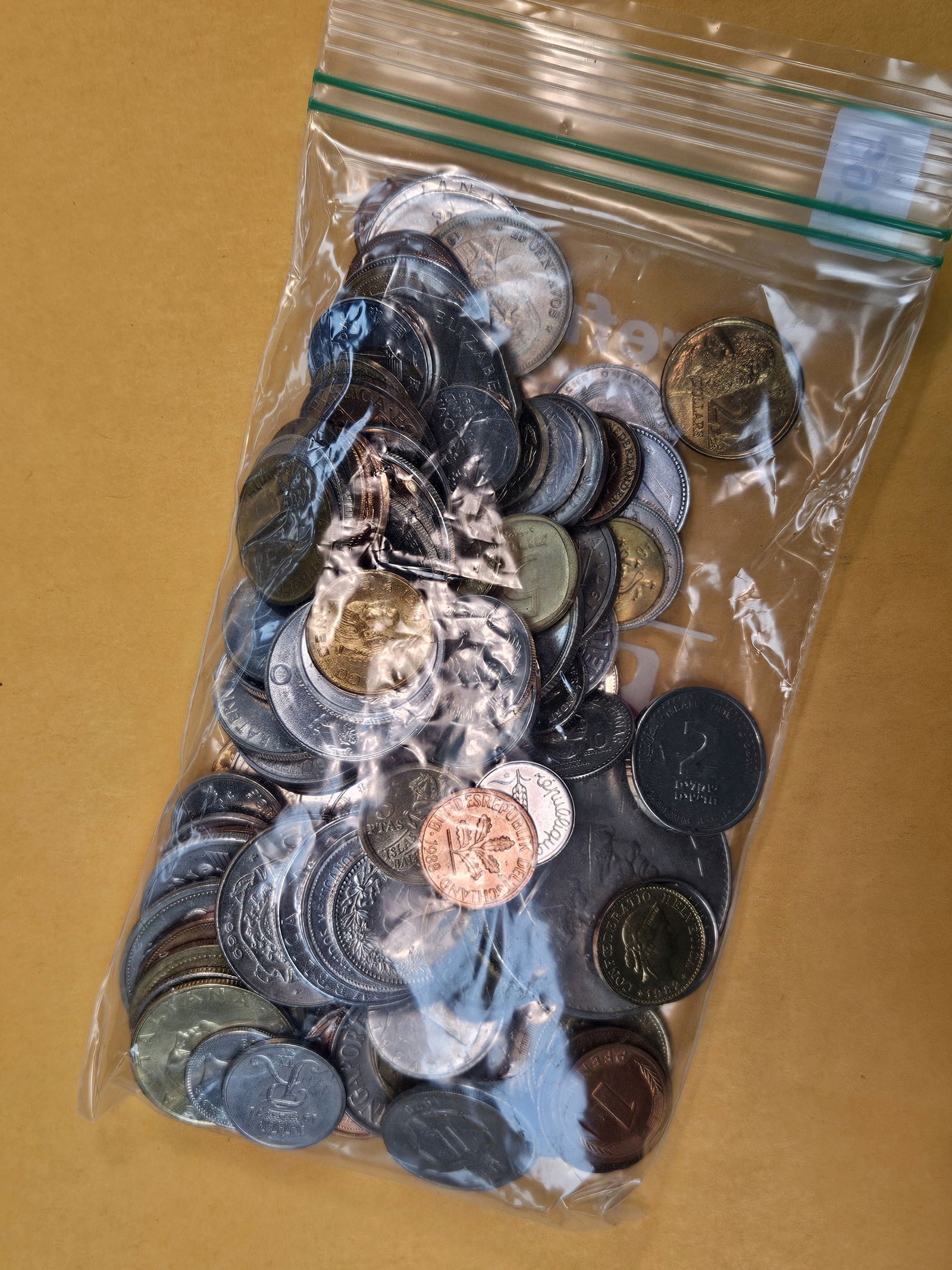 One Pound of mixed Brilliant Uncirculated World Coins - 2