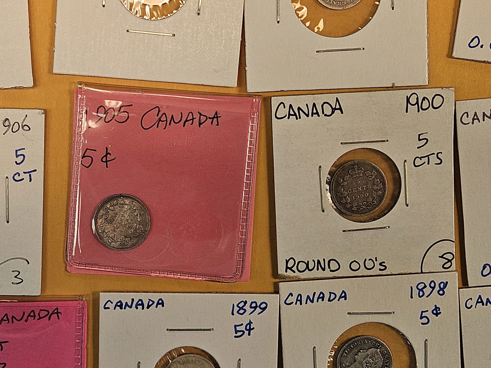 Fifteen mixed silver Canada 5 cent coins - 6
