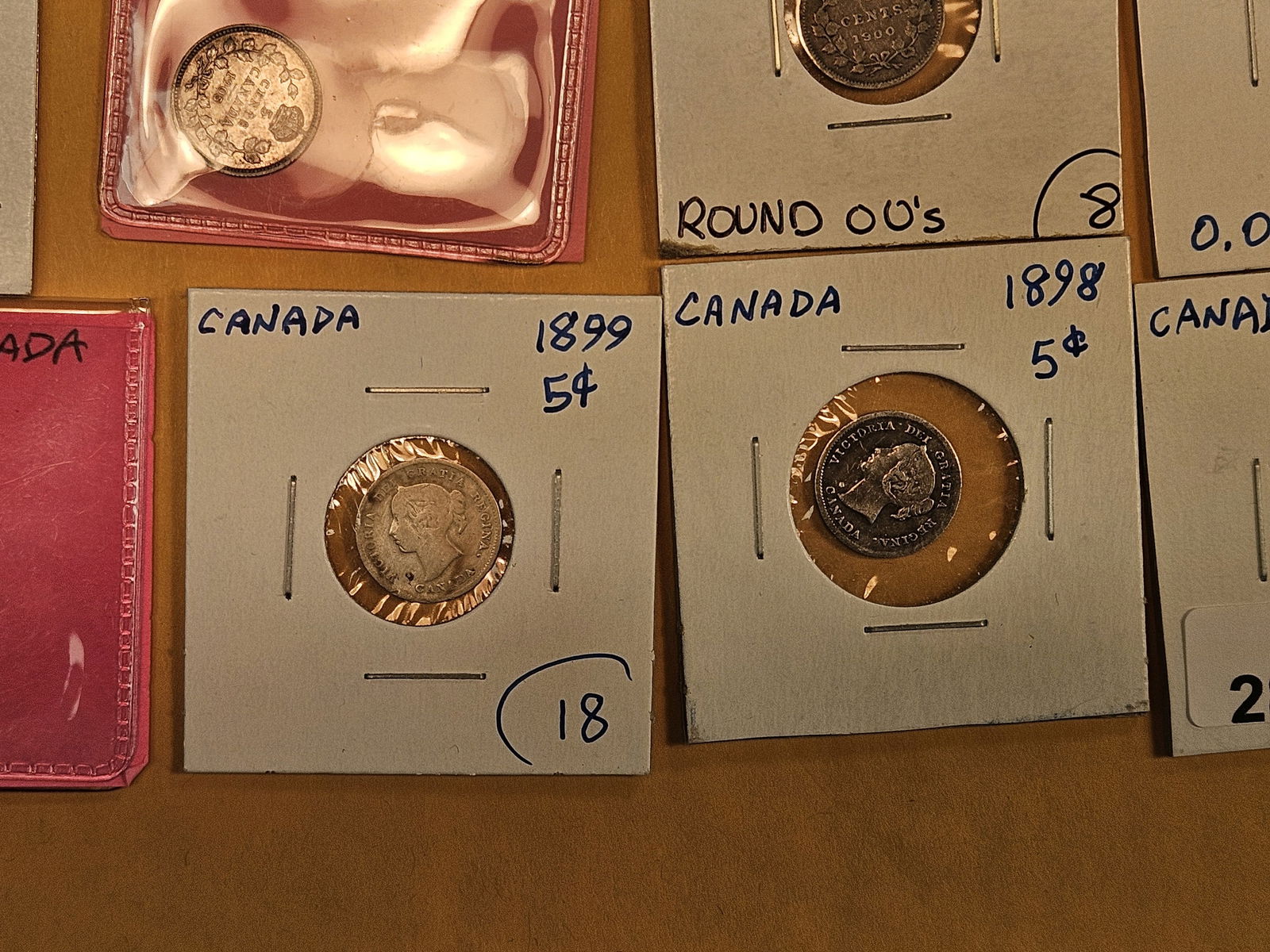 Fifteen mixed silver Canada 5 cent coins - 9