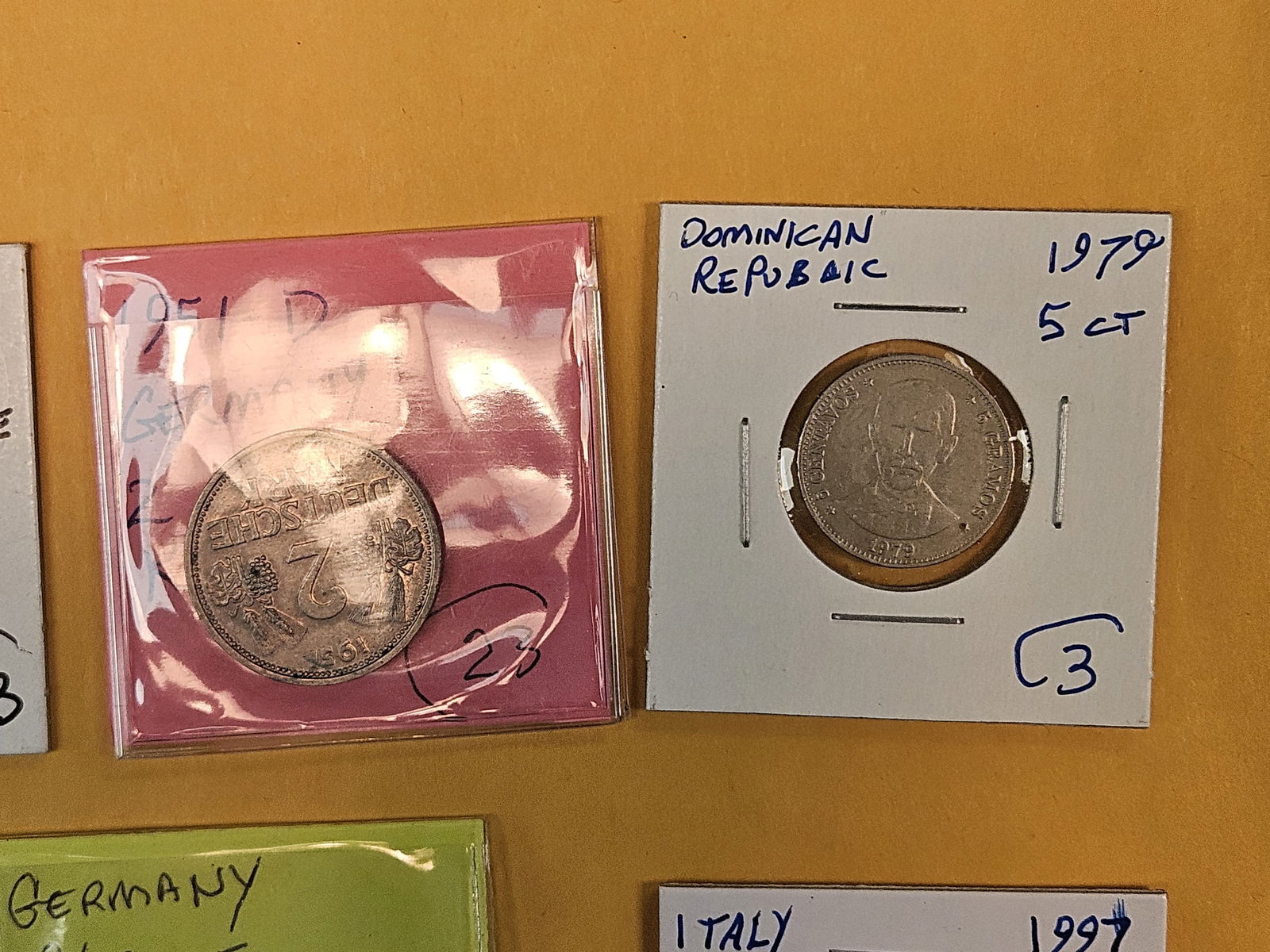 Fifteen fun mixed World Coins - 4