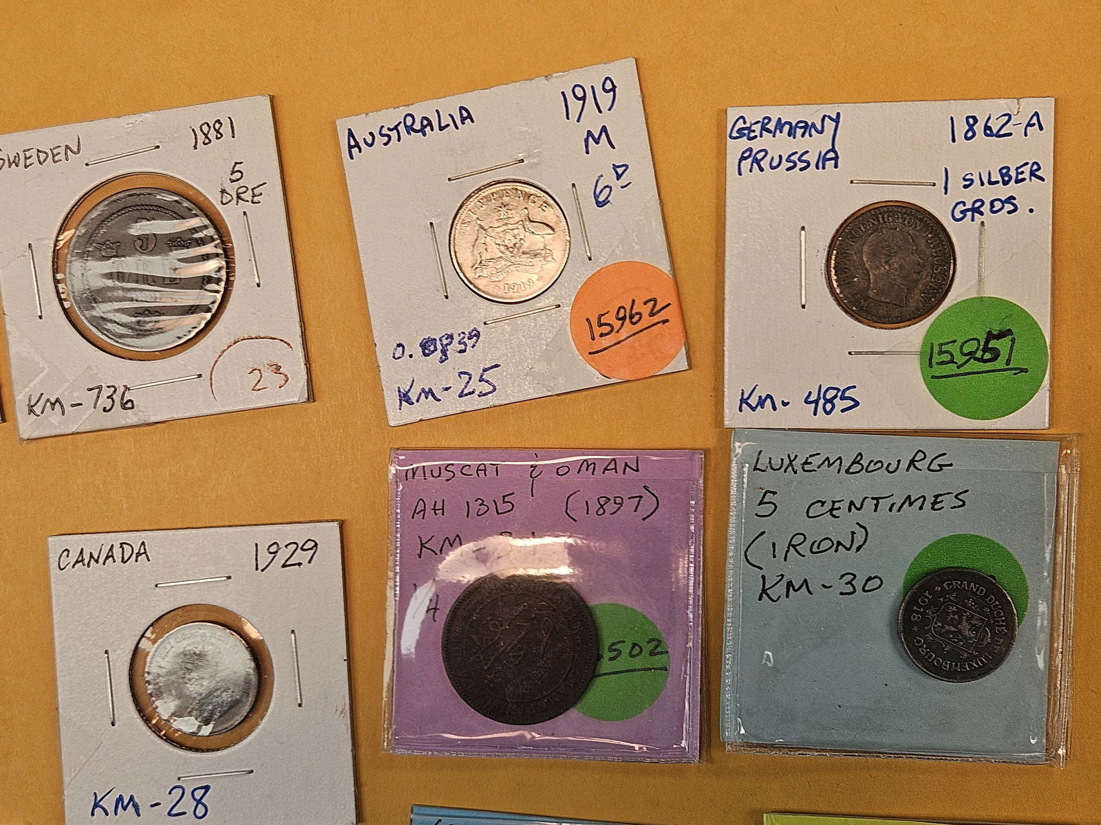Fifteen fun mixed World Coins - 4