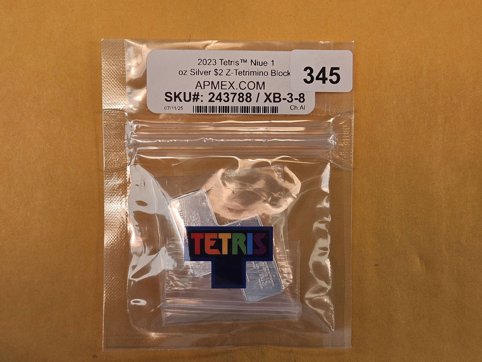 * TETRIS SILVER!!: One troy ounce .999 fine silver art piece from Niue. Silver Two Dollars. Each piece is different and formed like Tetris pieces!