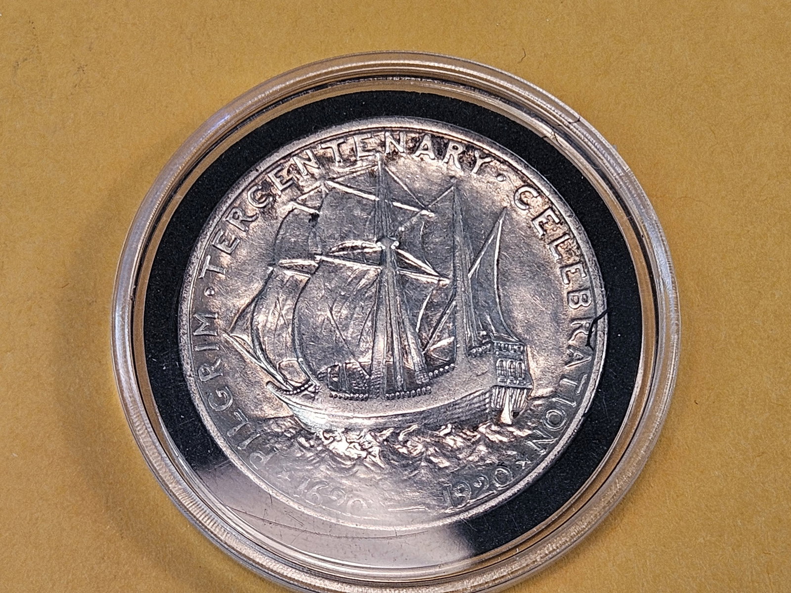 1920 Pilgrim Commemorative silver half dollar - 4