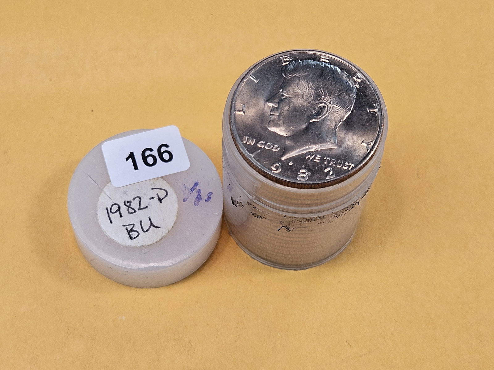 Better date 1982-D Brilliant Uncirculated roll of Kennedy half Dollars - 2