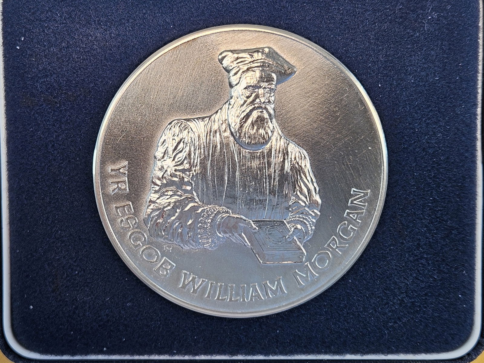 1988 SILVER GEM Welsh Bible Medal - 3