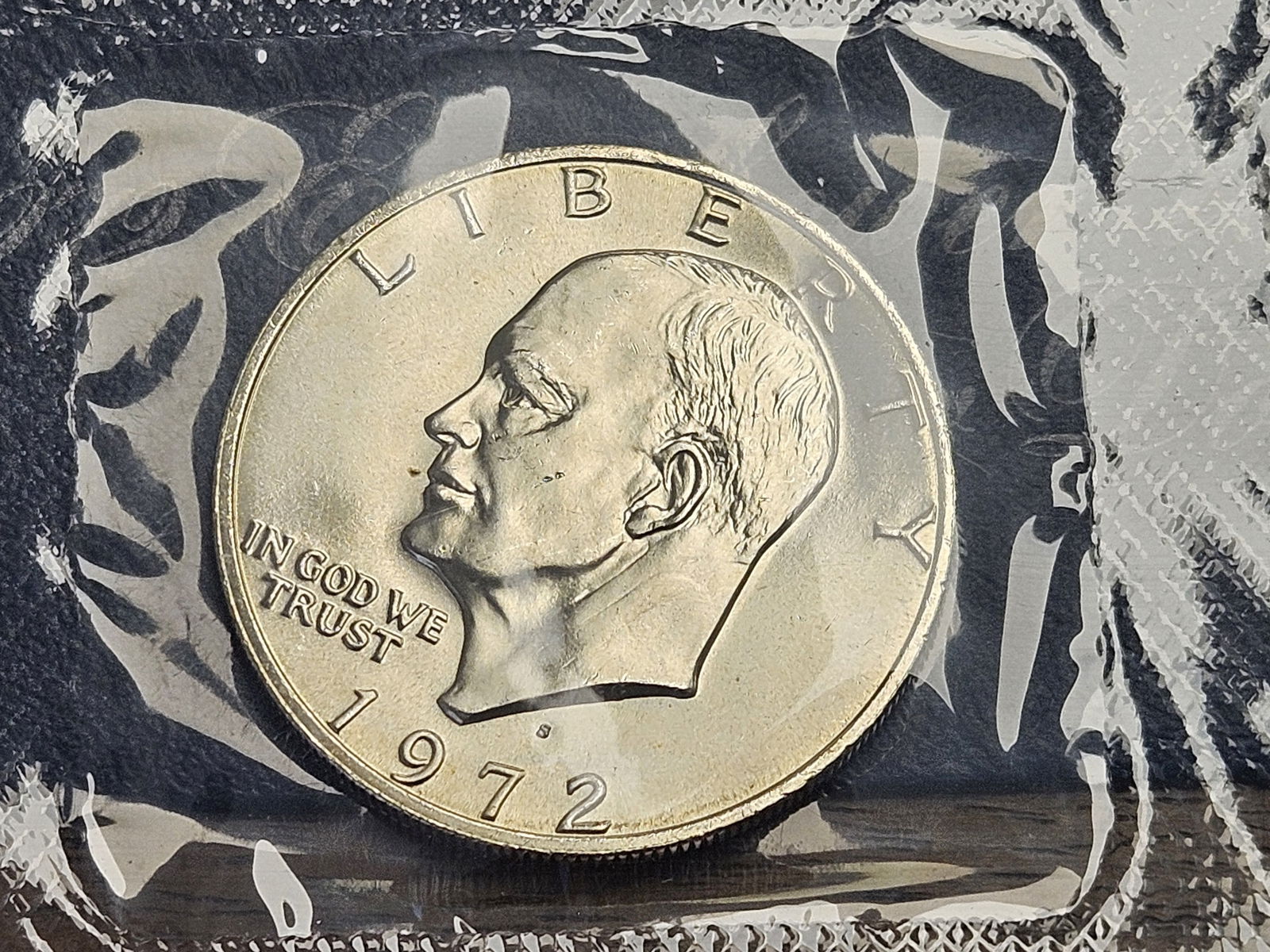 Ten Uncirculated Blue Pack Eisenhower Silver Dollars - 3