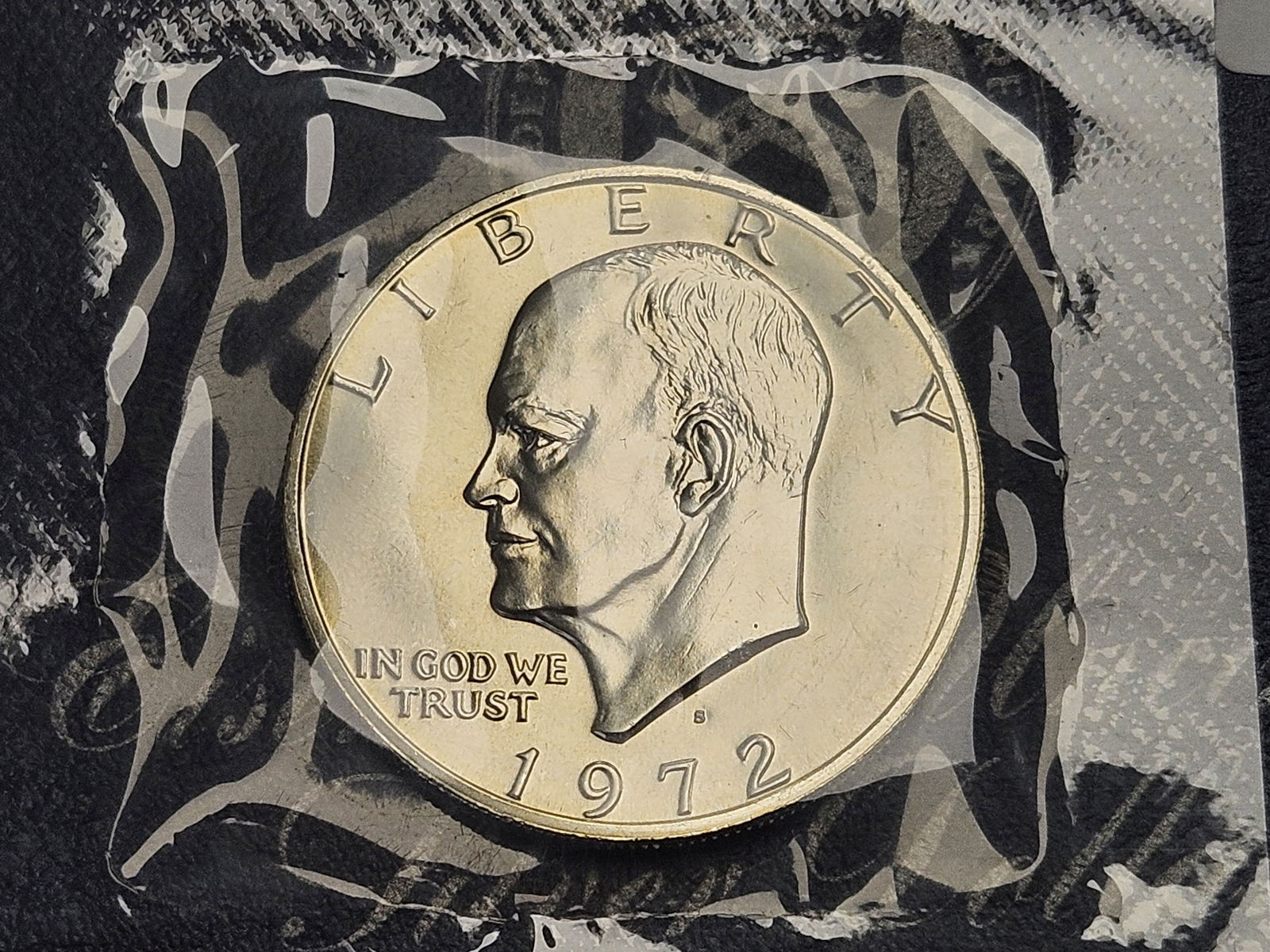 Ten Uncirculated Blue Pack Eisenhower Silver Dollars - 3