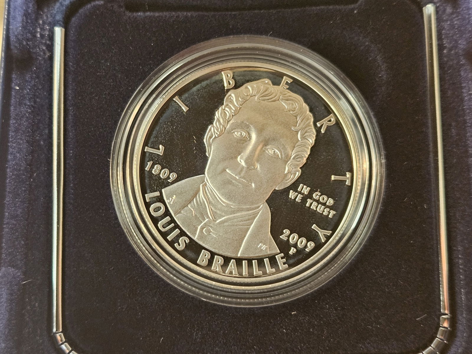 GEM Proof 2009 Commemorative Silver Dollar - 3