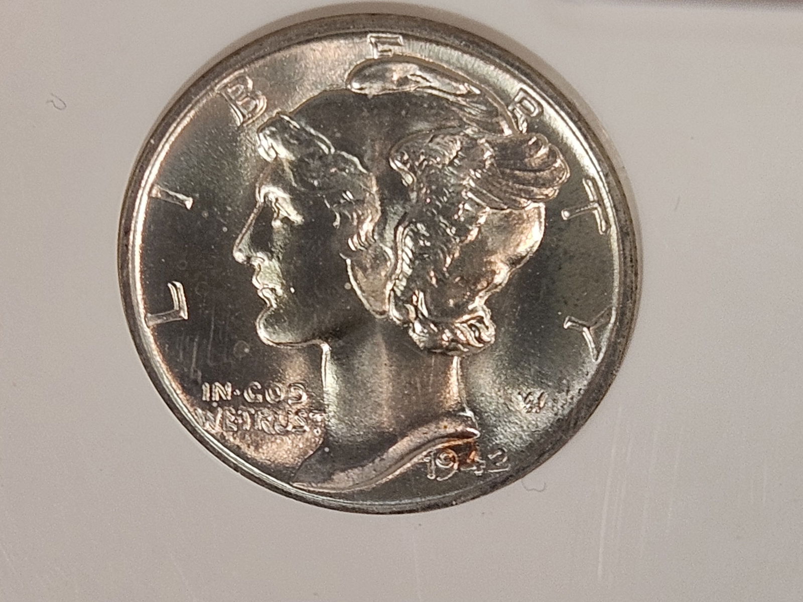 * Superb GEM FSB! NGC 1942 Mercury Dime in Mint State 67 - 3