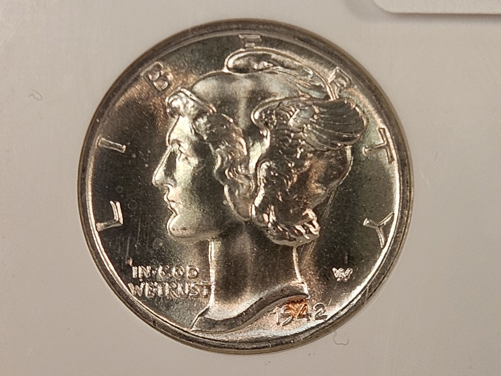 * Superb GEM FSB! NGC 1942 Mercury Dime in Mint State 67 - 4