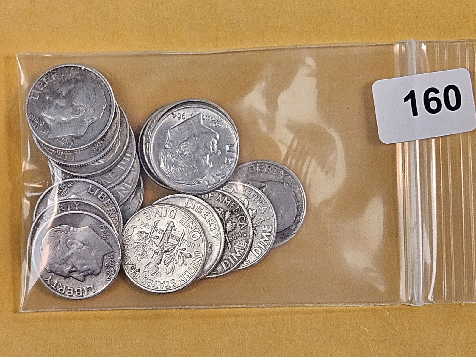 Eighteen mixed silver Roosevelt Dimes: Circulated 