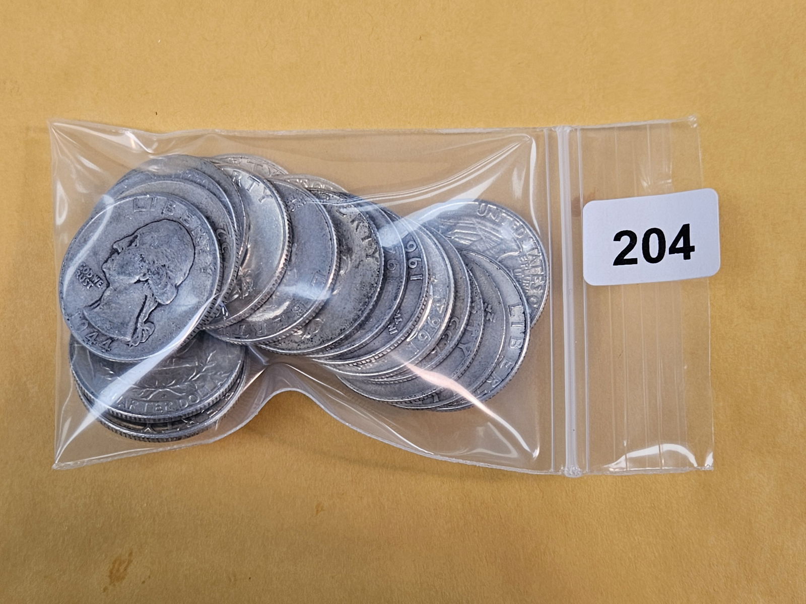 Twenty mixed silver Washington Quarters: Circulated 