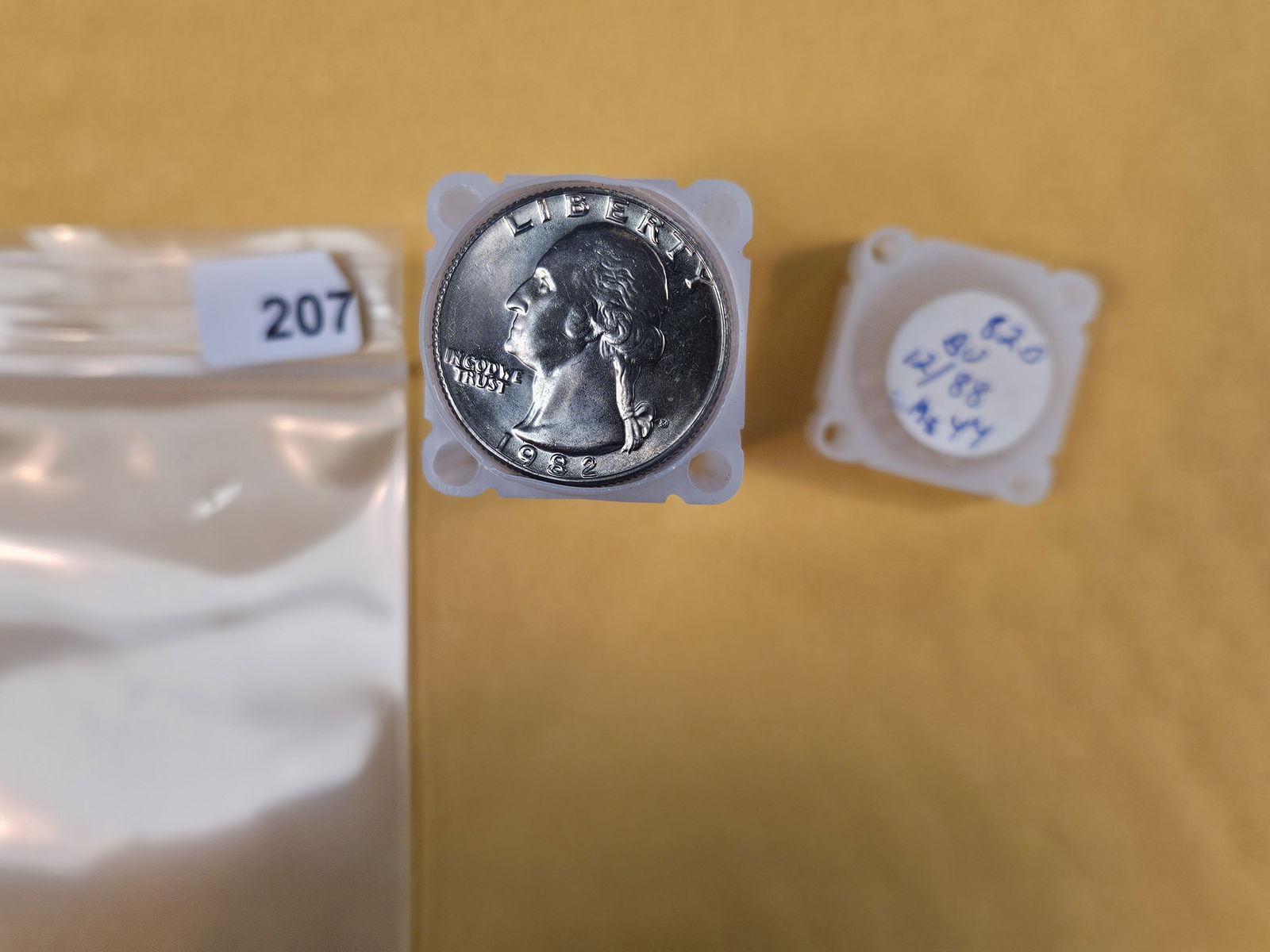 Key roll of 1982-D Brilliant Uncirculated Washington Quarters: nice roll! Top couple are gem. Rest unsearched by us 