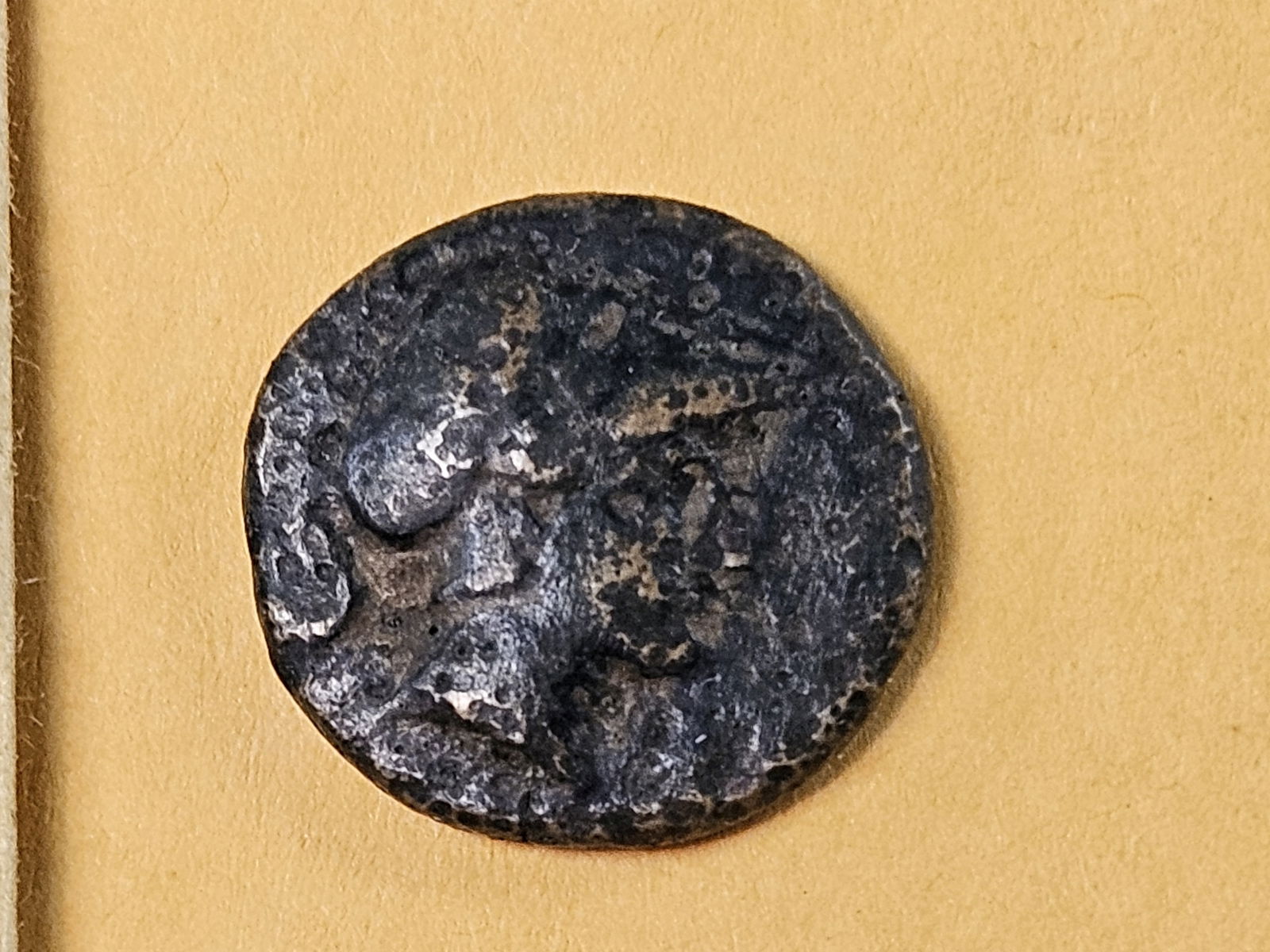 ANCIENT! 305 - 283 BC Macedonia Demetrius Poliorcetes: AE 14mm. In Very Fine plus. 