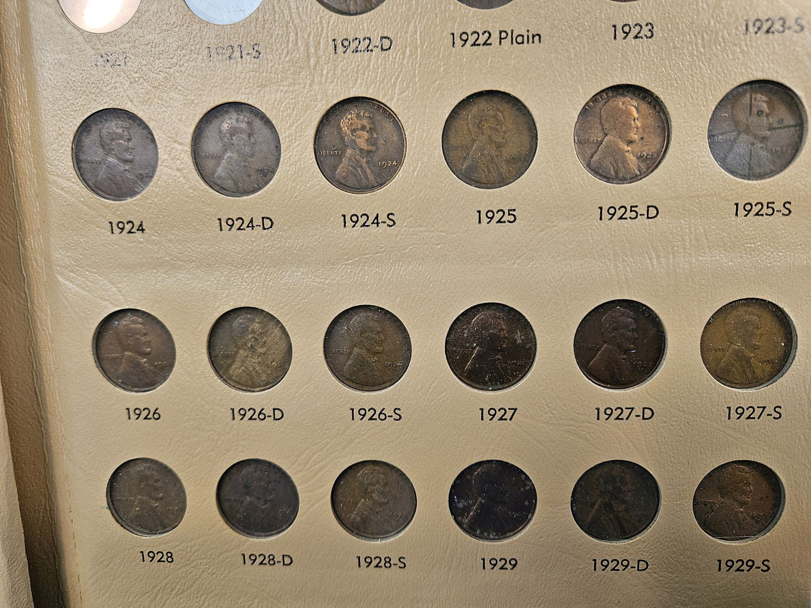 Mostly complete Lincoln Cent album - 12