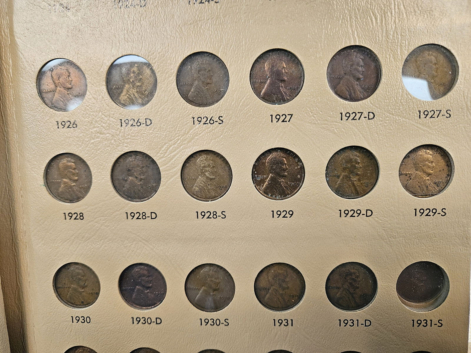 Mostly complete Lincoln Cent album - 13